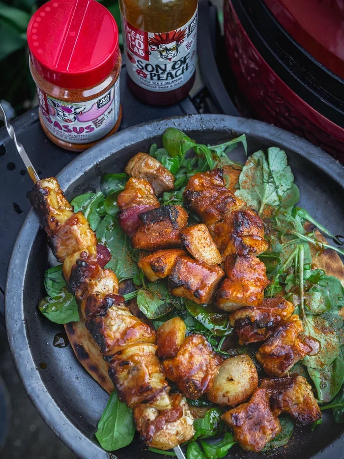 Schweinebauch-Spieße mit Son of a Peach Glaze