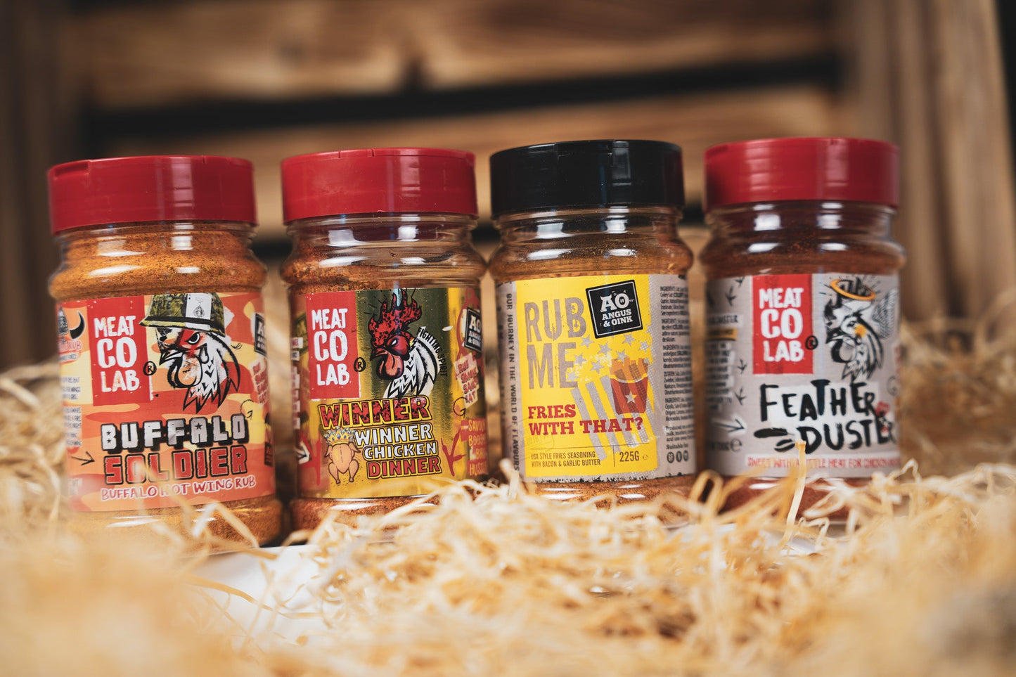 Hahn im Korb – Geschenkkiste mit 4 Angus & Oink Rubs für Hähnchen, Wings & Geflügel